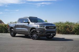 2018 Ram 1500 Limited Crew Cab on Forgiato Wheels (Concavo)